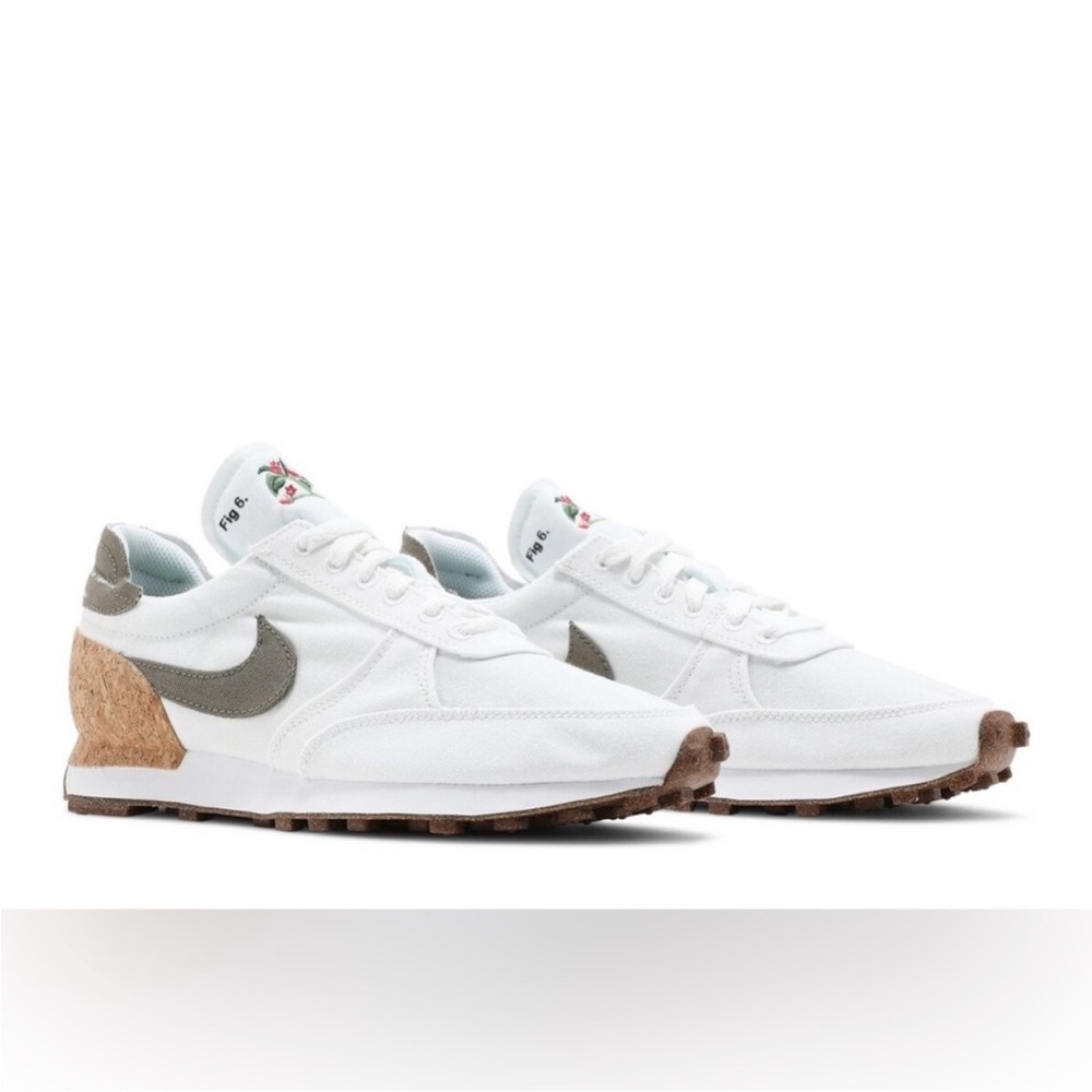 Nike White and Gray Sneakers